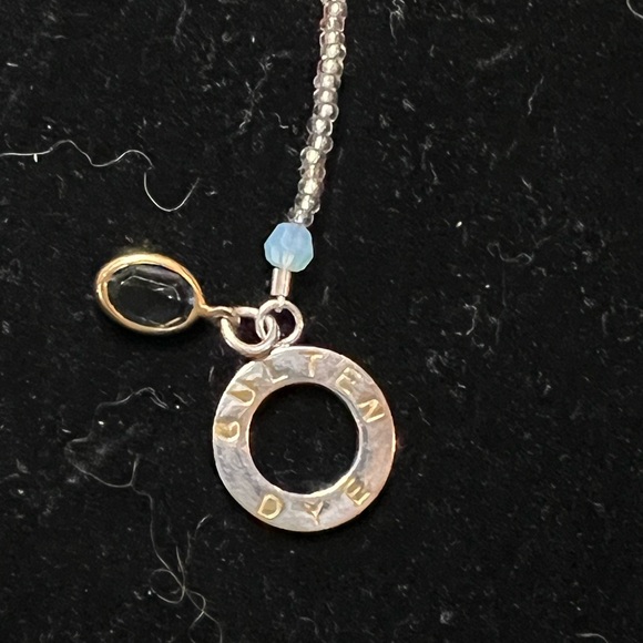 Gulten Dye swavorski crystal toggle bracelet. 7 inches. SPARKLES!!! - Picture 4 of 9